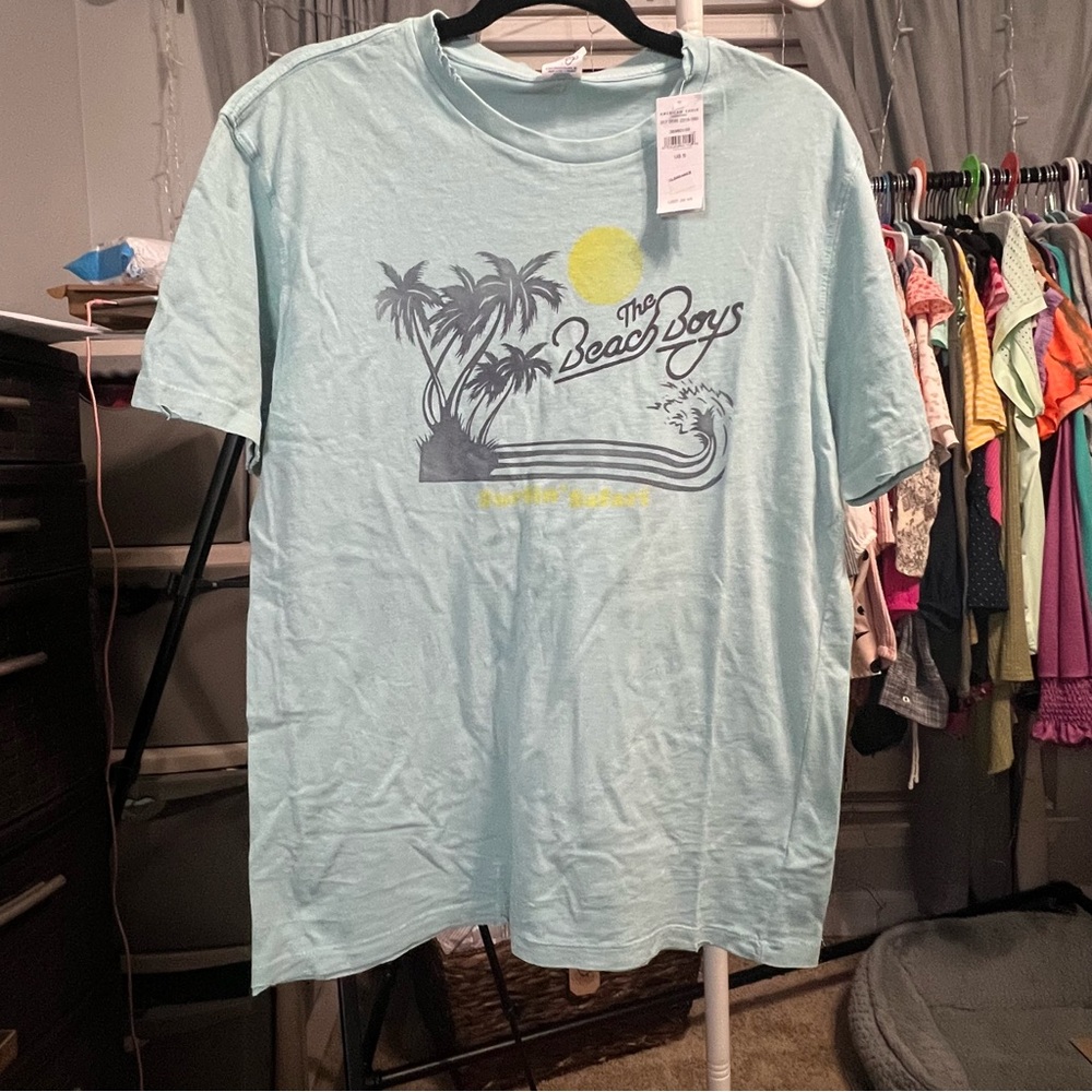 American Eagle Outfitters Blue Short Sleeve Tee with Graphic Print